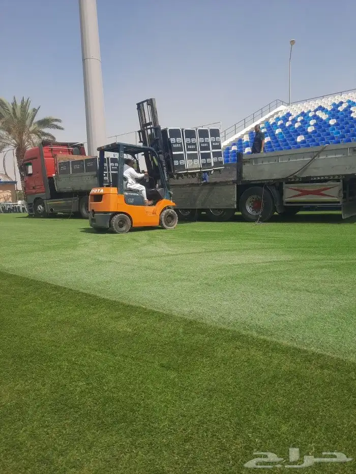 رافعات شوكيه فواركلفت للايجار 0508119399 2