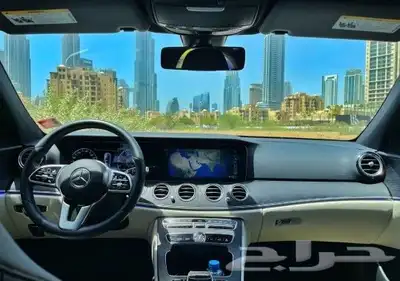 مرسيدس E class 2022 للايجار في دبي 3