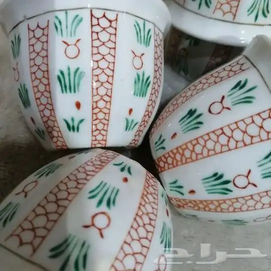 تراث طقم علب و فناجيل و أواني 12