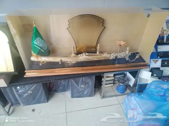 دروع وسيوف ومشالح وبشوت وفراوي وأطقم هدايا للمناسبات 2