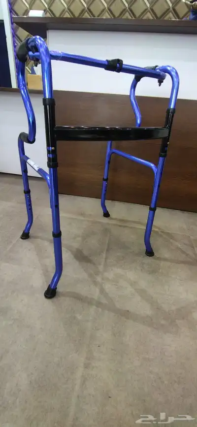 مشاية و مساعدة نهوض لكبار السن 0
