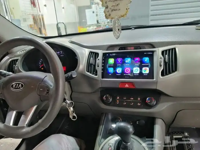 بيع وتركيب شاشه سيارات لا اغلب انواع السيارات 24