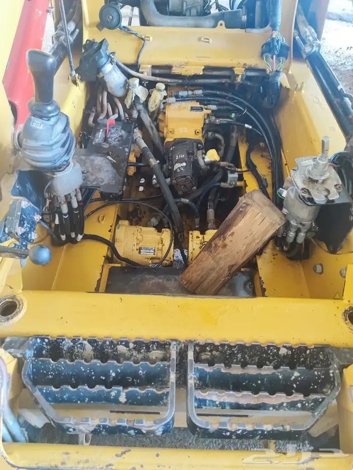 ورشة معدات ثقيله فني هندي خبره 30سنه ظهران الجنوب 4