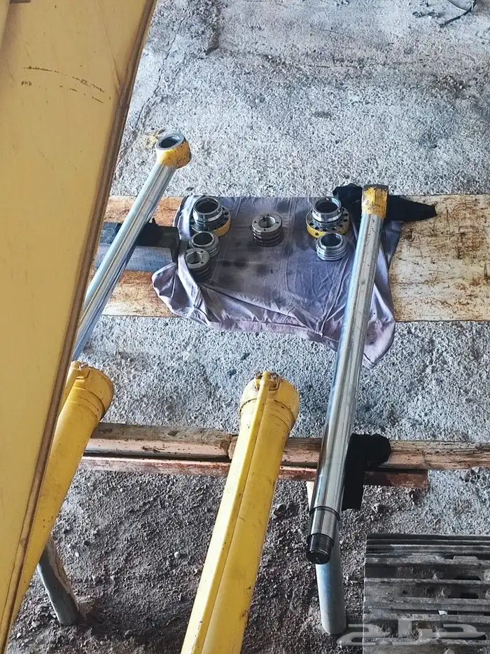 ورشة معدات ثقيله فني هندي خبره 30سنه ظهران الجنوب 3