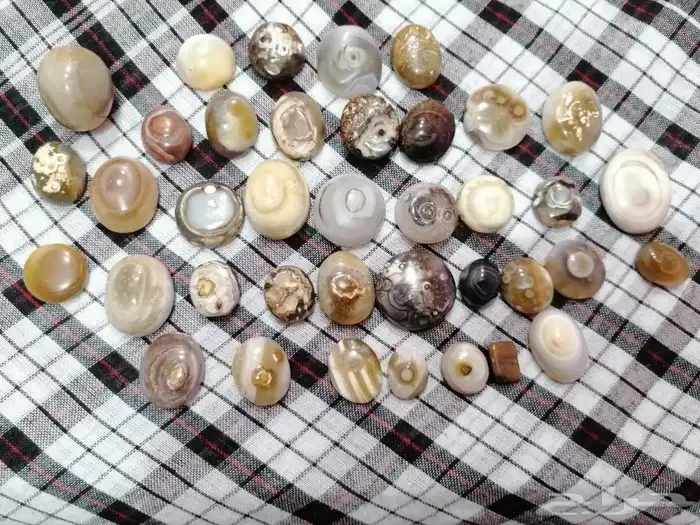 احجار سليمانيه خام قديم اي حجر ب35 ريال 1