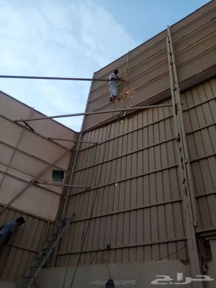 مظلات وسواتر وجلسات وجميع أعمال الحداده 44