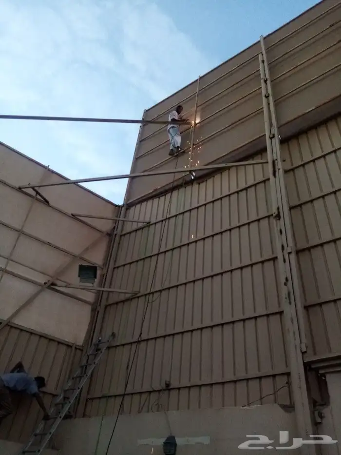 مظلات وسواتر وجلسات وجميع أعمال الحداده 43