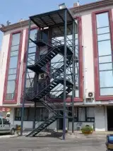 ورشه تعز الشرقيه للحداده والالمنيوم 13