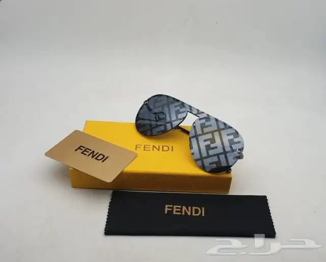 نظارات ماركات 44