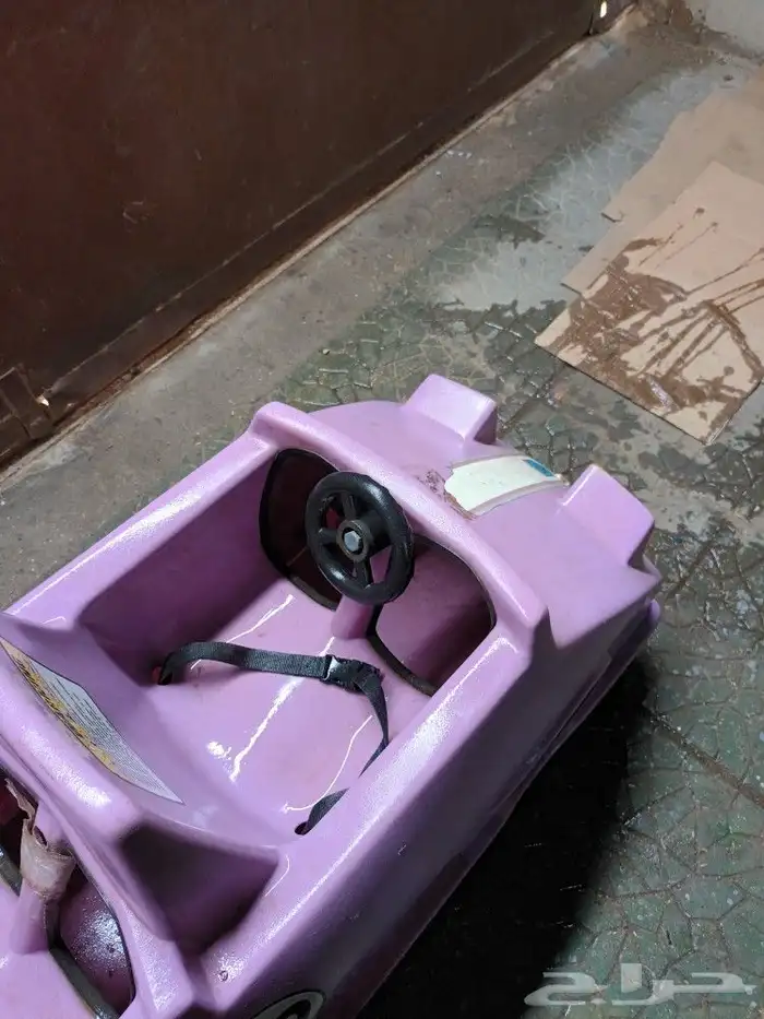 عربية أطفال على شكل سياره 5