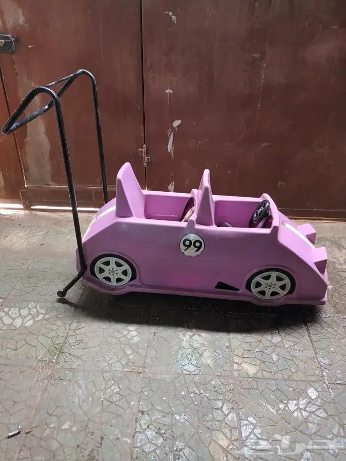 عربية أطفال على شكل سياره 0