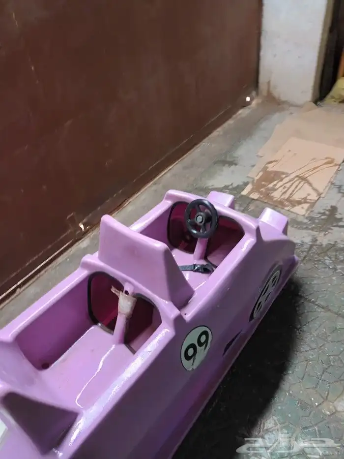 عربية أطفال على شكل سياره 4