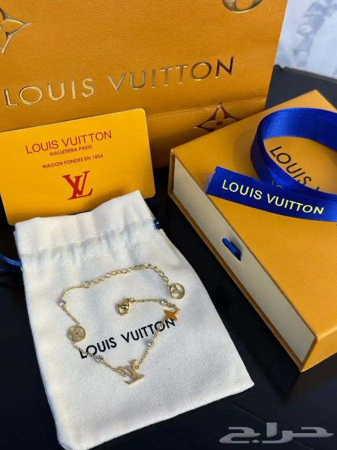 اساور ونضارات ماركه 41