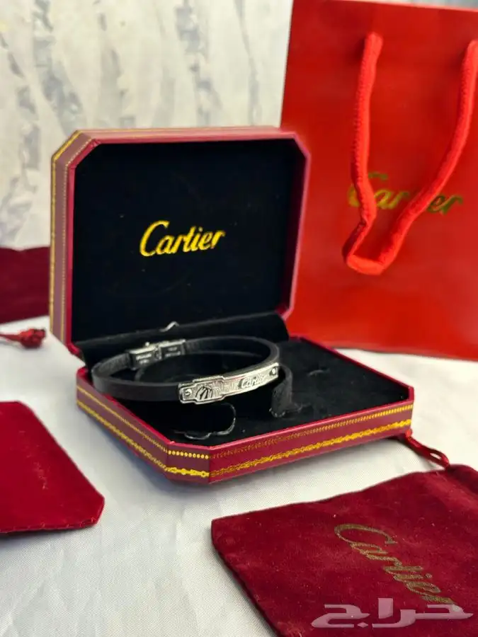 اساور ونضارات ماركه 7