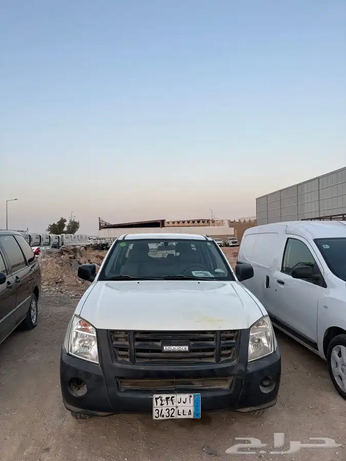 سيارات ديزل انواع مختلفه دينات باصات ونيتات فانات بضايع 11