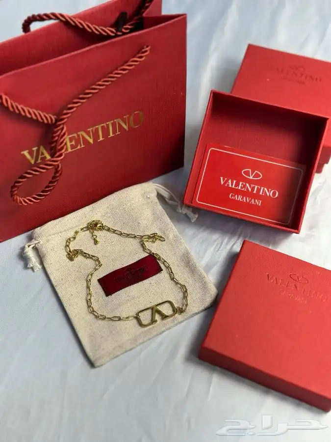 اساور ونضارات ماركه 1