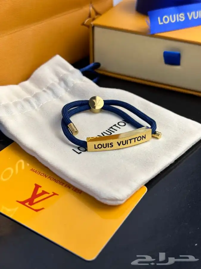 اساور ونضارات ماركه 31