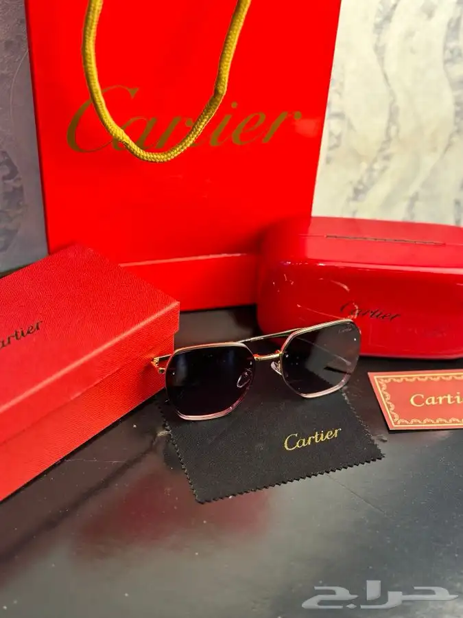 اساور ونضارات ماركه 48