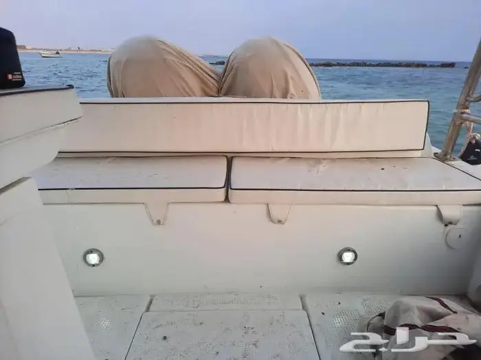 قارب إيجار رحلات بحريه رابغ مركز السرج 9 متر 6
