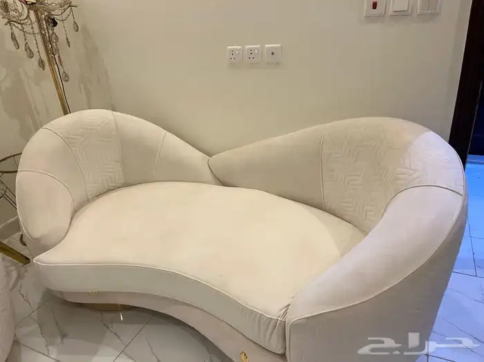 4 قطع كنب للبيع 2