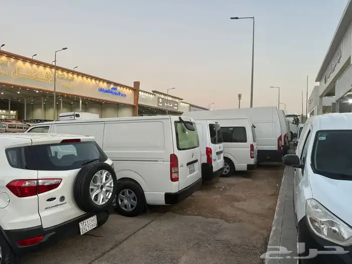 سيارات ديزل انواع مختلفه دينات باصات ونيتات فانات بضايع 47