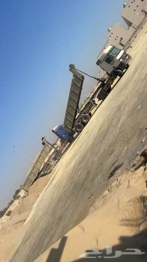 للايجار تريلات وشيولات وبوكلينات وتوريد جميع المواد بالشرقية 1
