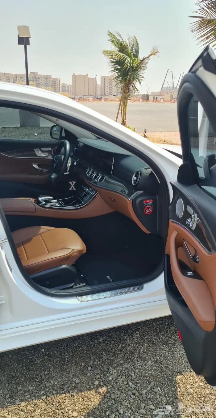 تم البيع E300 AMGديجتال 5