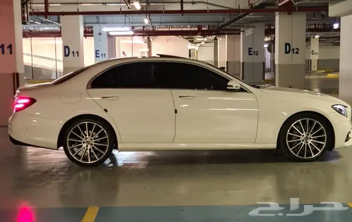 تم البيع E300 AMGديجتال 8