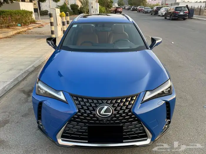 لكزس UX200 الموديل 2019 فل كامل نظيف(تم البيع) 4