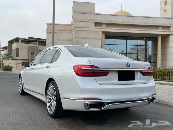بي ام دبليو 740 الموديل 2019 مخزن(تم البيع) 5