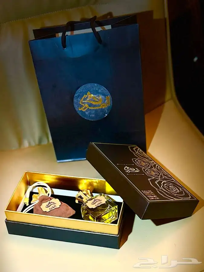 عرووض هدايا عطور فاخره دهن عود ملكي وبخاخ عود بسعر مغرب 5