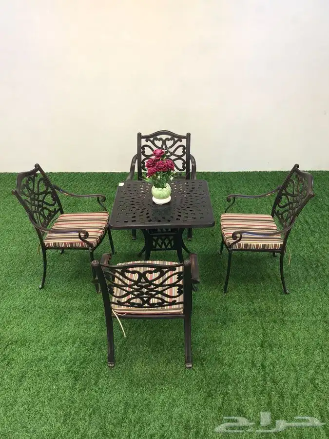 جلسات خارجية حديد مشغول بتصاميم مميزة حدائق و كافيه 1