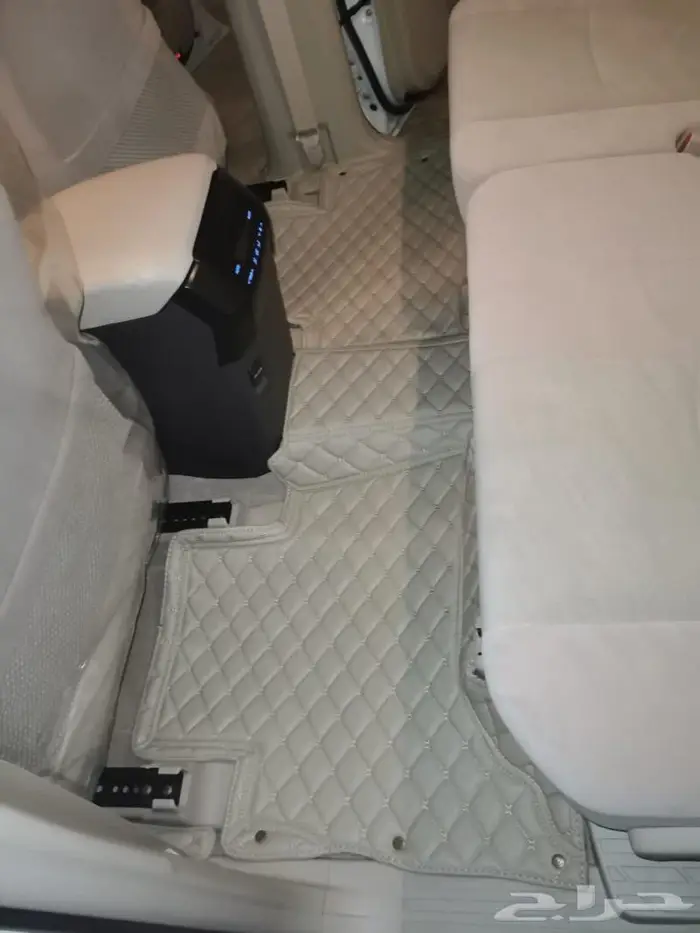 ارضيات جلد فاخره للسيارات 21