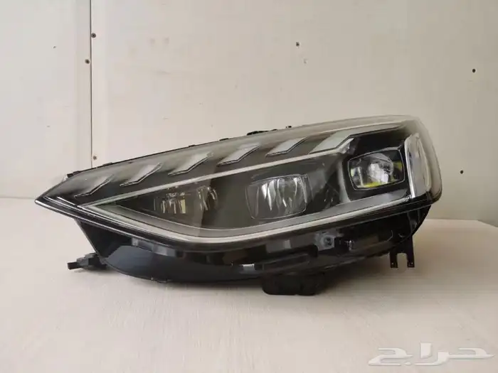 شمعة اودي A4 2022 0