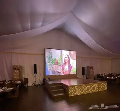 تأجير شاشات عرض عملاقه عالية الوضوح 4