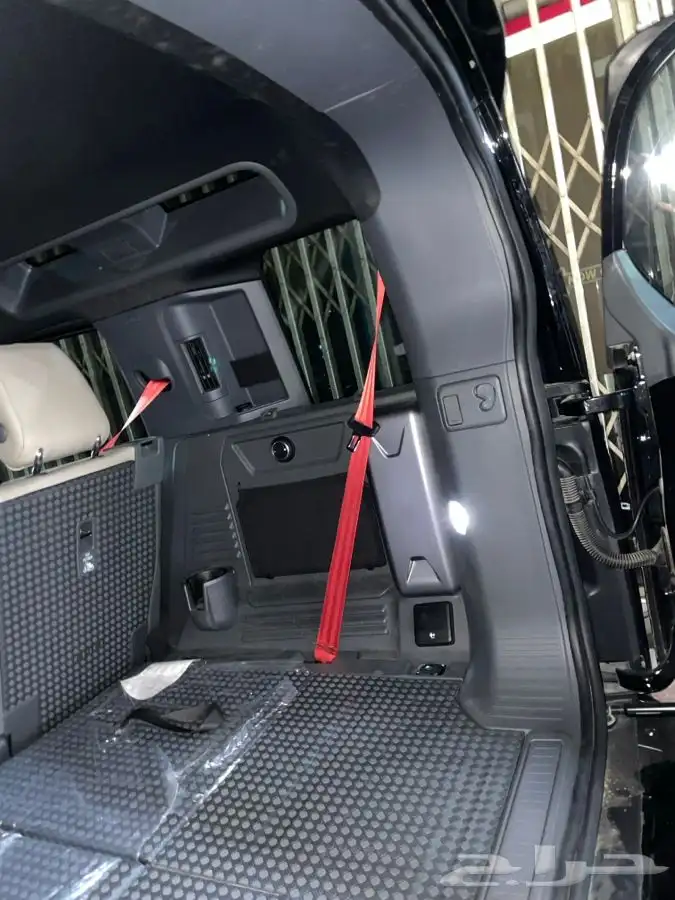 تغير الوان الأحزمة لاند روفر ديفندر 2022 15