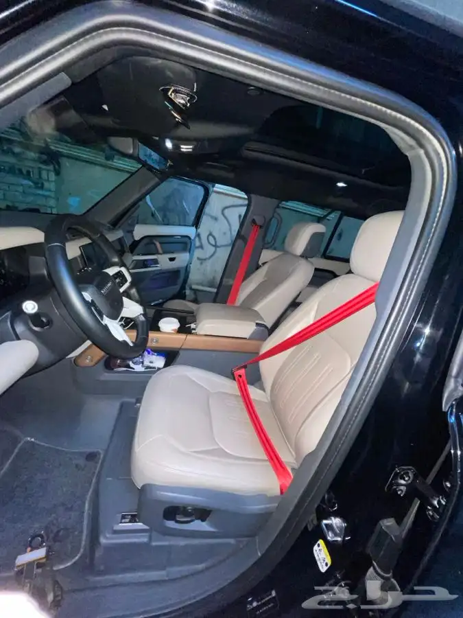 تغير الوان الأحزمة لاند روفر ديفندر 2022 4