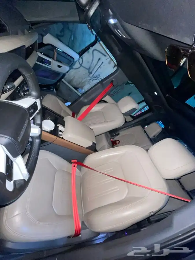 تغير الوان الأحزمة لاند روفر ديفندر 2022 6