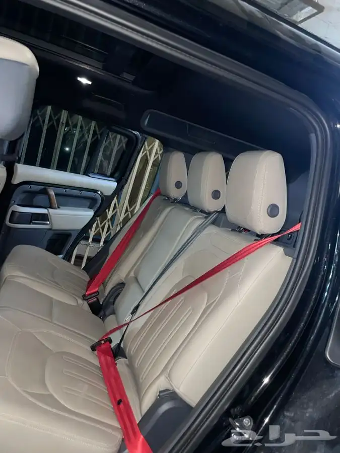 تغير الوان الأحزمة لاند روفر ديفندر 2022 16