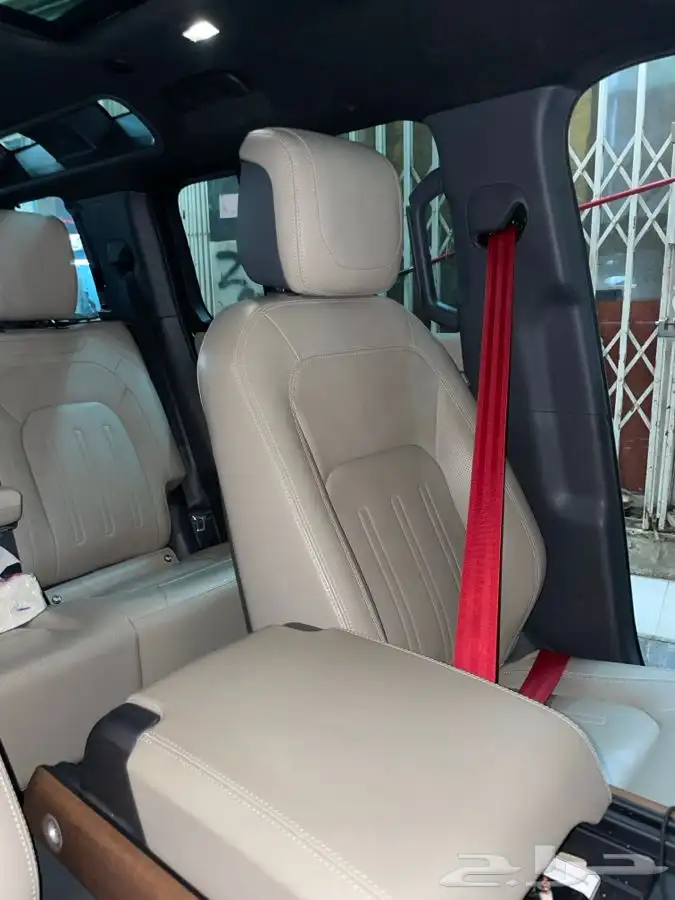 تغير الوان الأحزمة لاند روفر ديفندر 2022 10