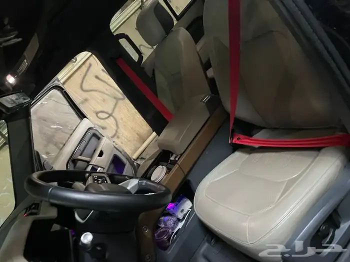 تغير الوان الأحزمة لاند روفر ديفندر 2022 0