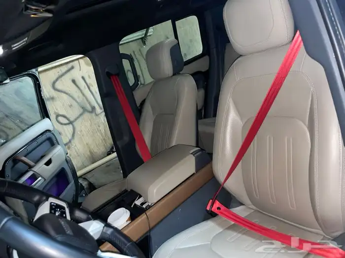 تغير الوان الأحزمة لاند روفر ديفندر 2022 2