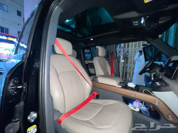 تغير الوان الأحزمة لاند روفر ديفندر 2022 8