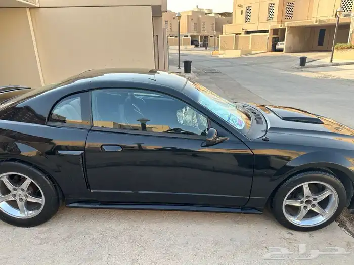 فورد موستنج للبيع 1