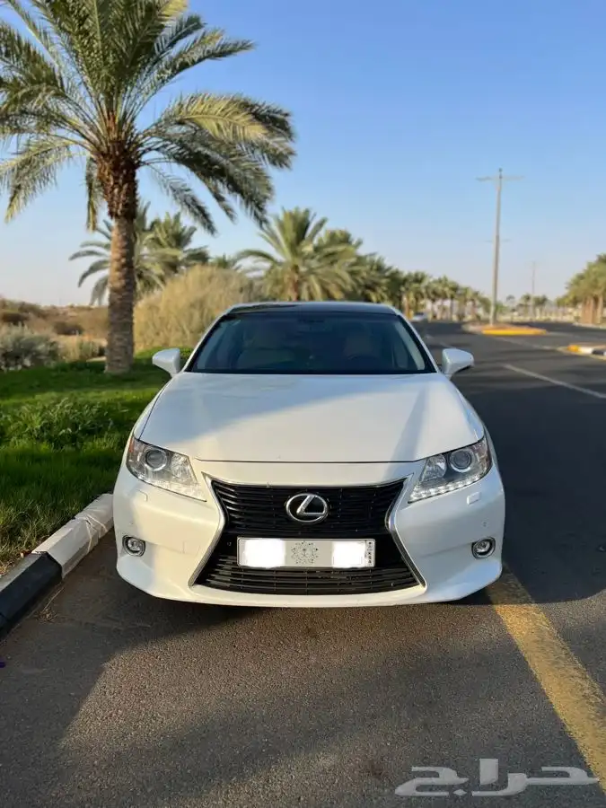 لكزس es350 نظيفه 2014 منوة المستخدم للبيع 4