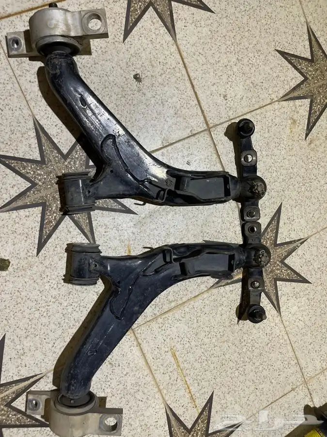 قطع لكزس جي اس مقصات مساعدات 0
