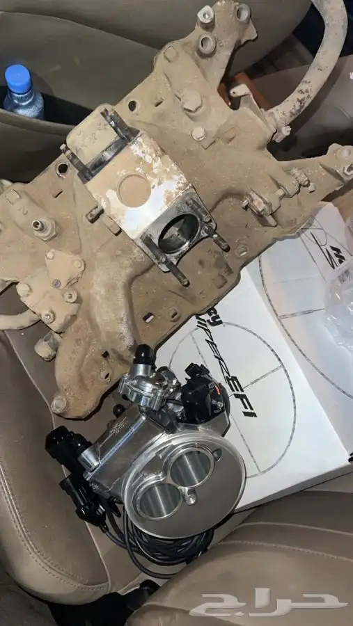 مكاين روفر V8 15