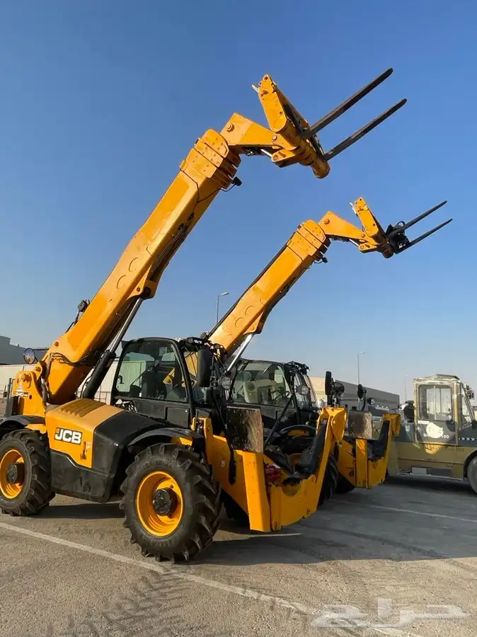 لاايجار تلي هندر رافعه تلسكوبيه JCB 1