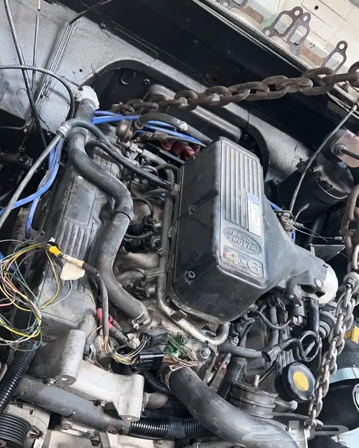 مكاين روفر V8 23