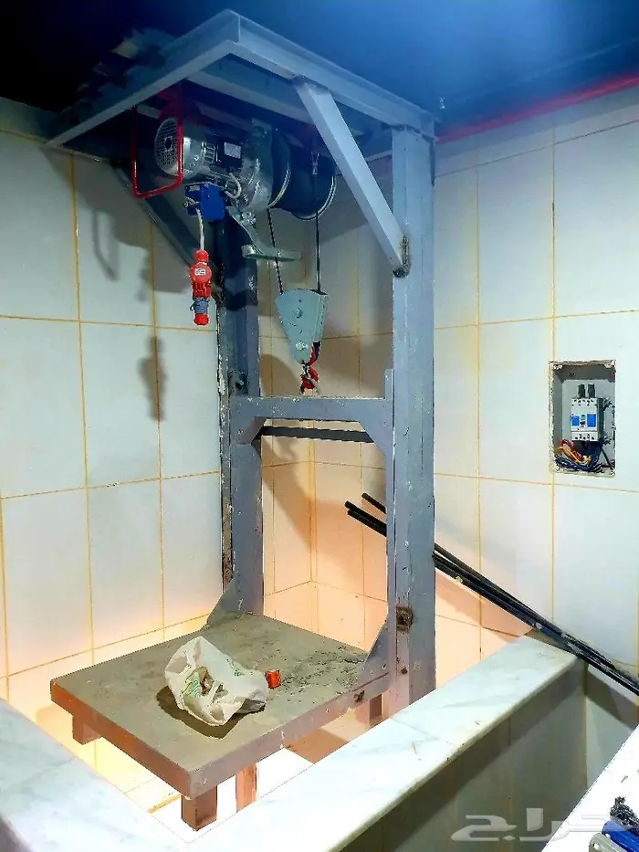 توريد وتركيب مصاعد خدمات(بمطعم مستودعات كافي شاب ) 10